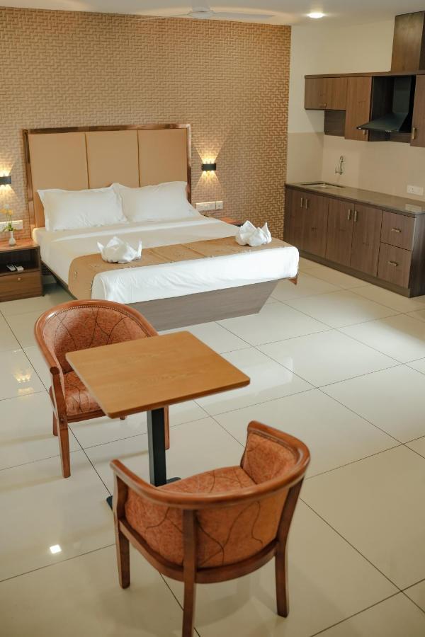 Hotel Esquina Residency Kochi Exterior foto