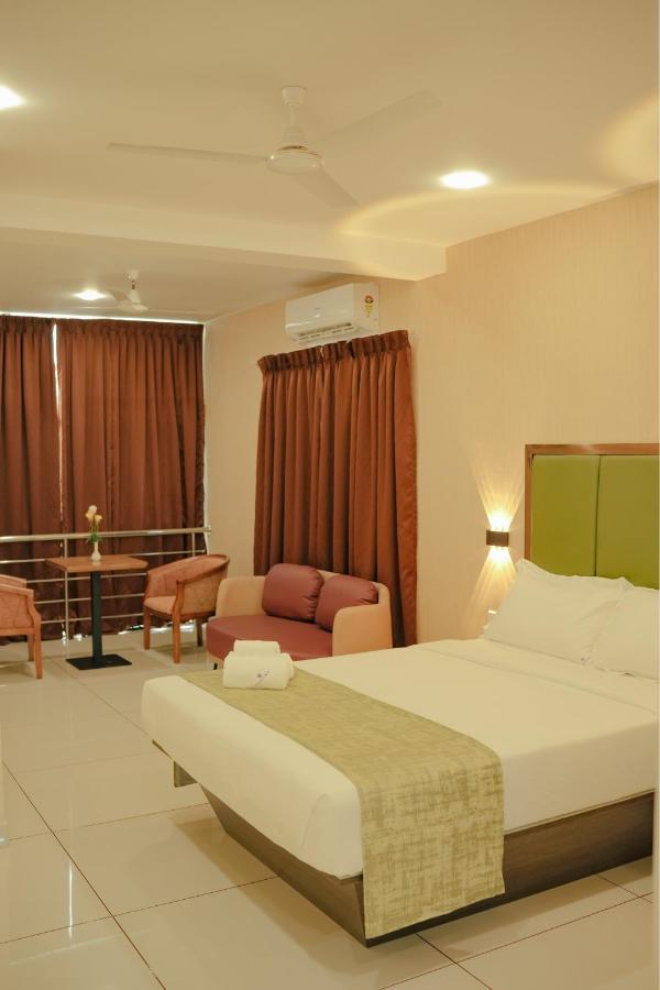 Hotel Esquina Residency Kochi Exterior foto